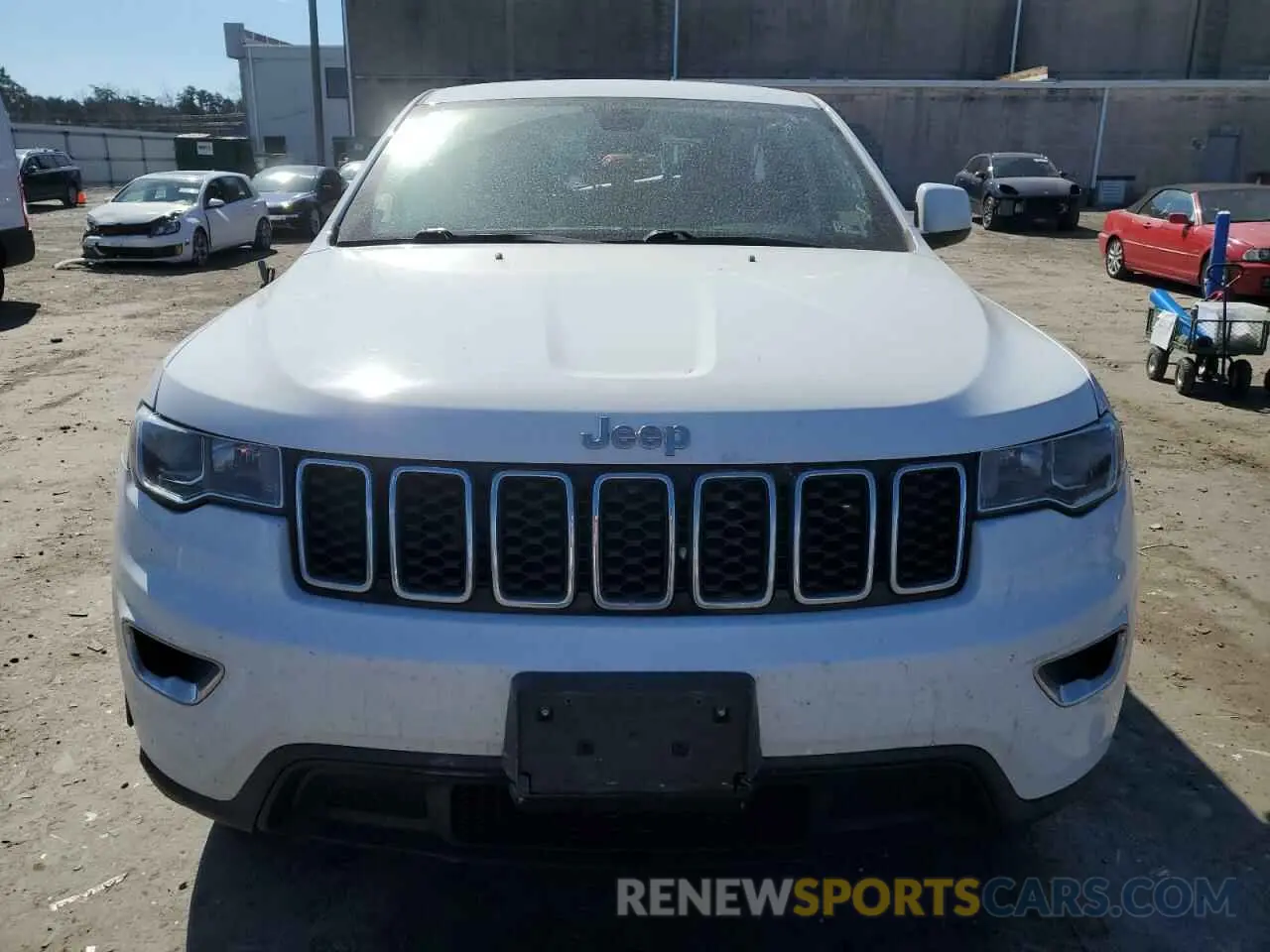 5 Photograph of a damaged car 1C4RJFAG1KC670158 JEEP GRAND CHER 2019