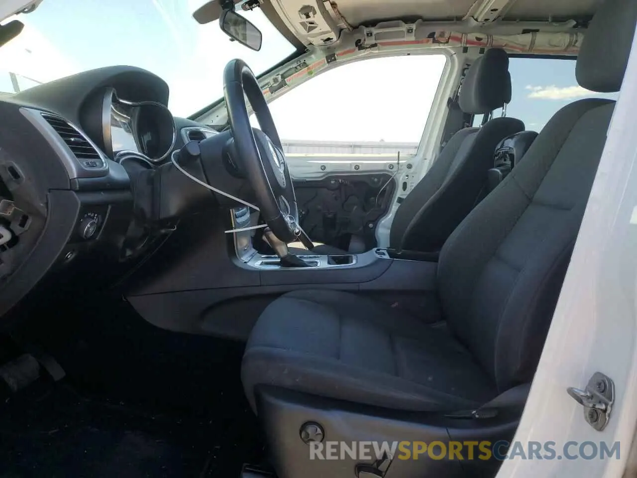 7 Photograph of a damaged car 1C4RJFAG1KC670158 JEEP GRAND CHER 2019