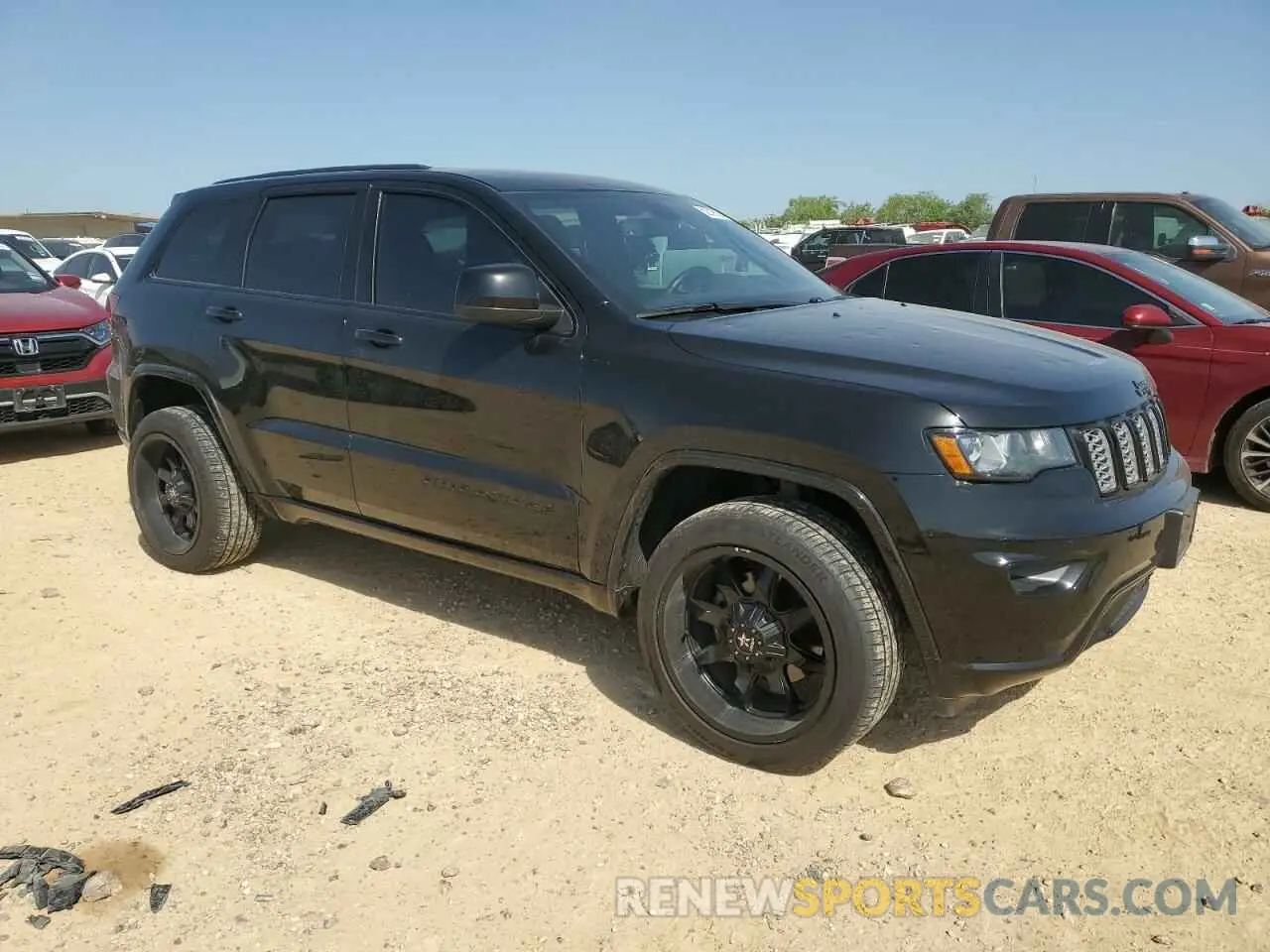 4 Photograph of a damaged car 1C4RJFAG1KC760944 JEEP GRAND CHER 2019