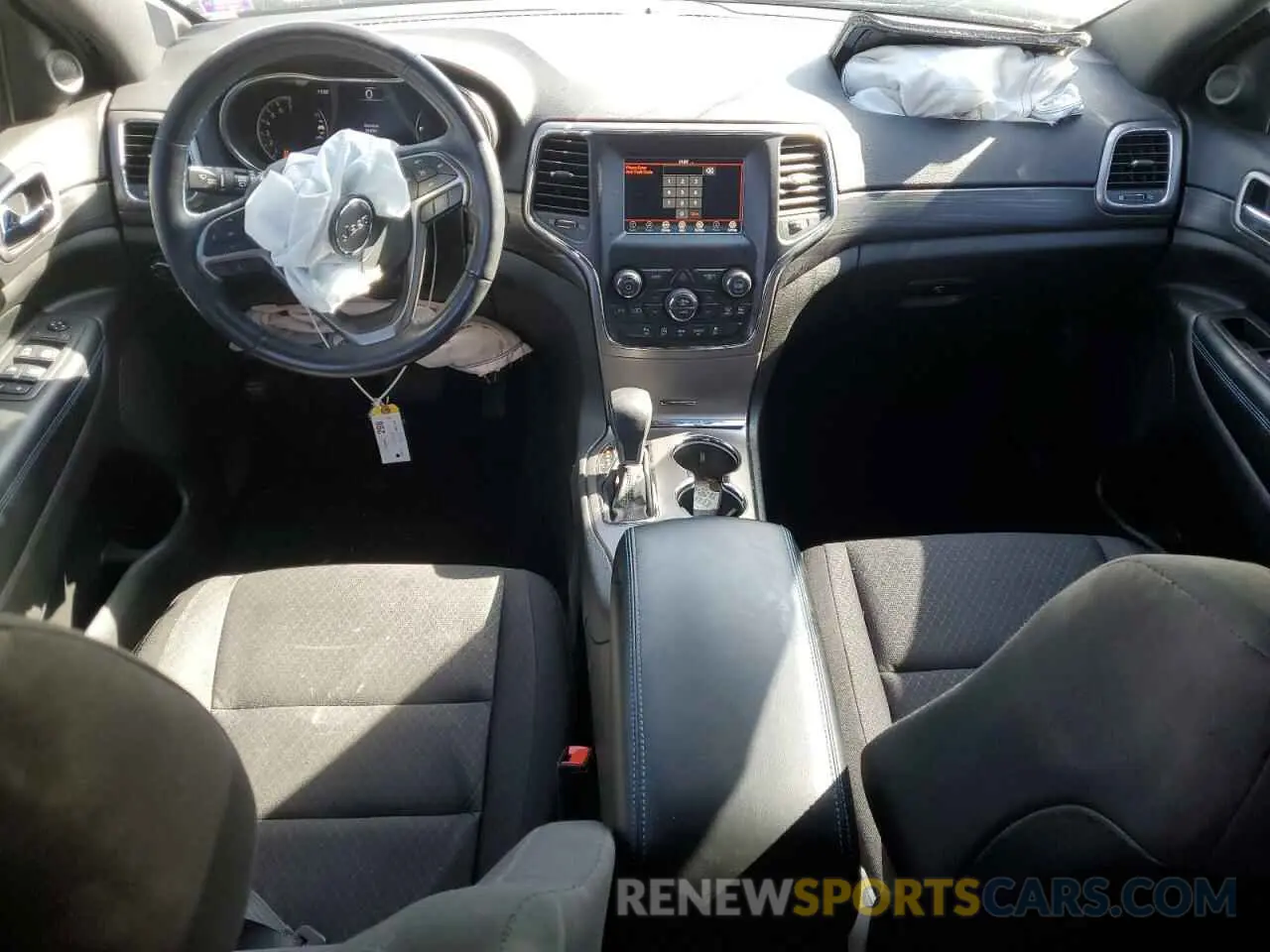 8 Photograph of a damaged car 1C4RJFAG1KC807907 JEEP GRAND CHER 2019