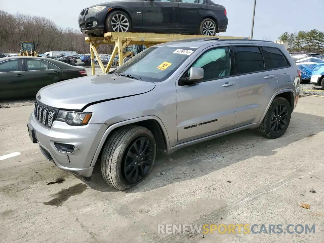 1 Photograph of a damaged car 1C4RJFAG1KC853883 JEEP GRAND CHER 2019