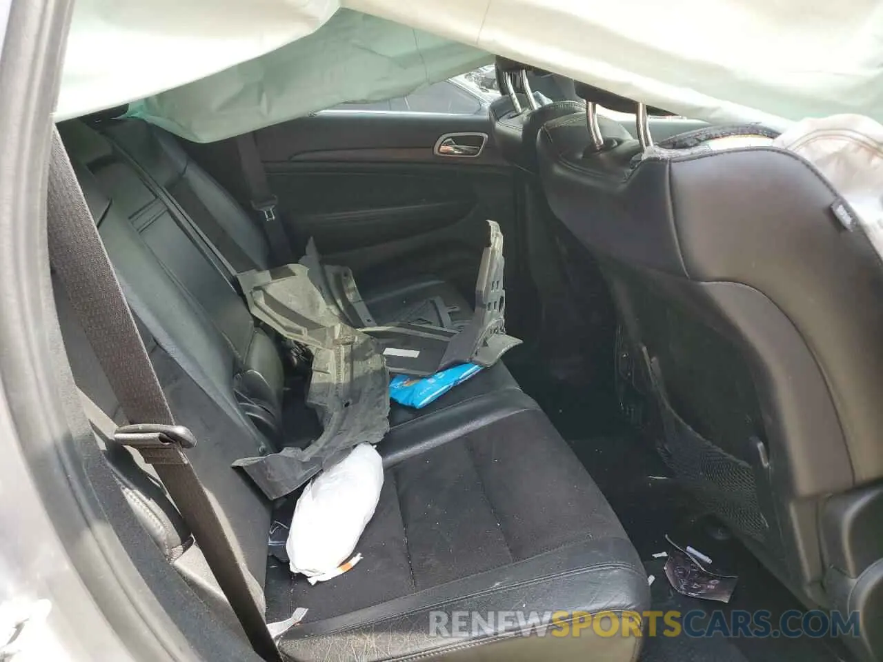 11 Photograph of a damaged car 1C4RJFAG1KC853883 JEEP GRAND CHER 2019