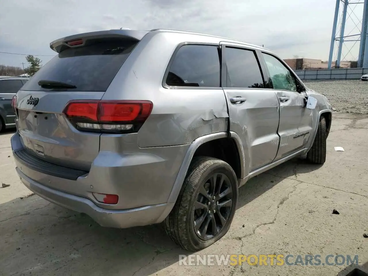 3 Photograph of a damaged car 1C4RJFAG1KC853883 JEEP GRAND CHER 2019