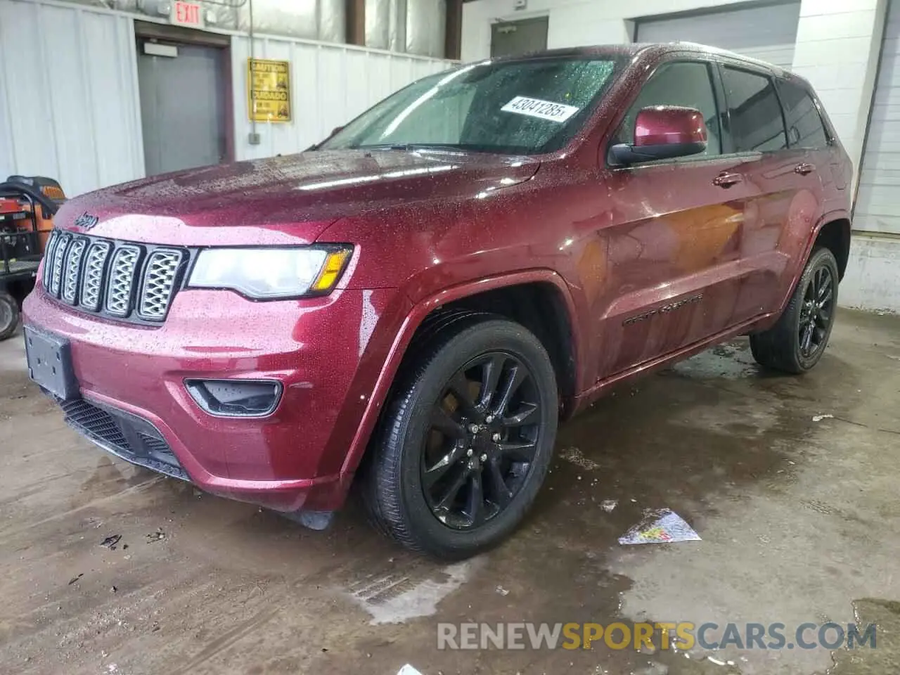 1 Photograph of a damaged car 1C4RJFAG2KC562406 JEEP GRAND CHER 2019