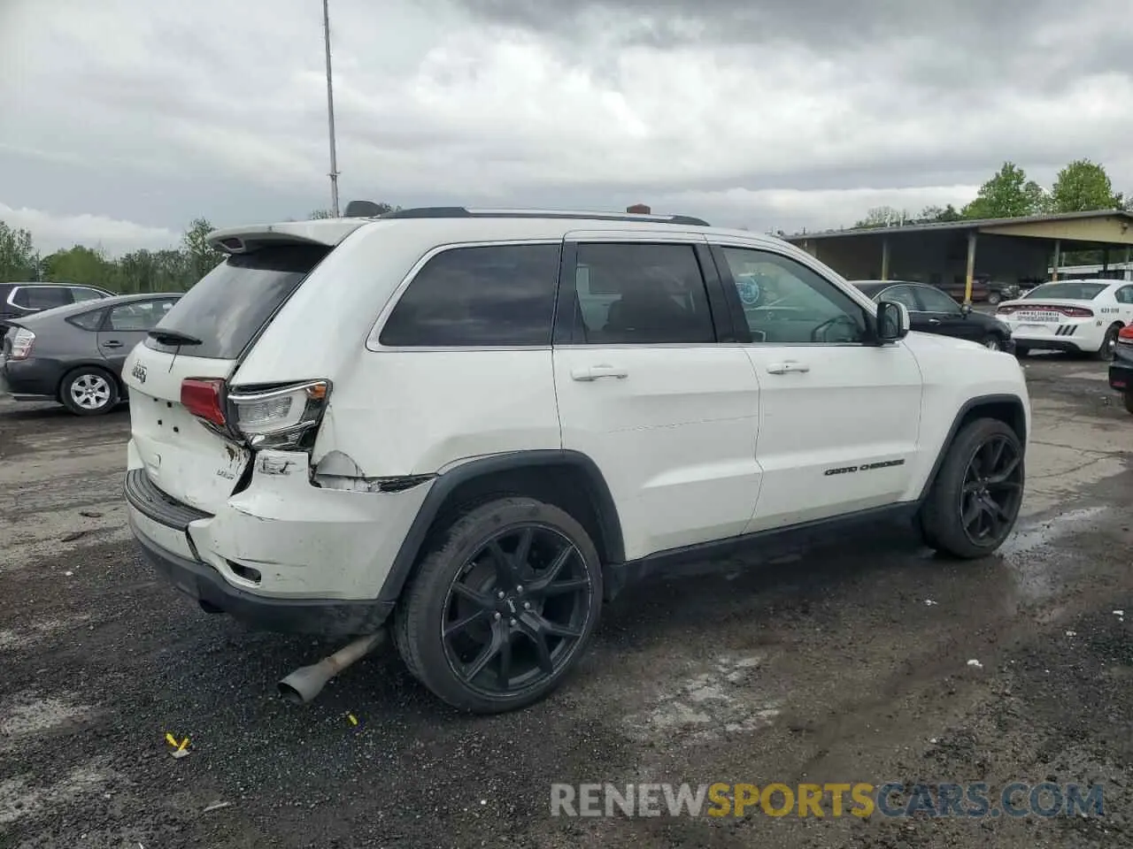 3 Photograph of a damaged car 1C4RJFAG2KC592635 JEEP GRAND CHER 2019