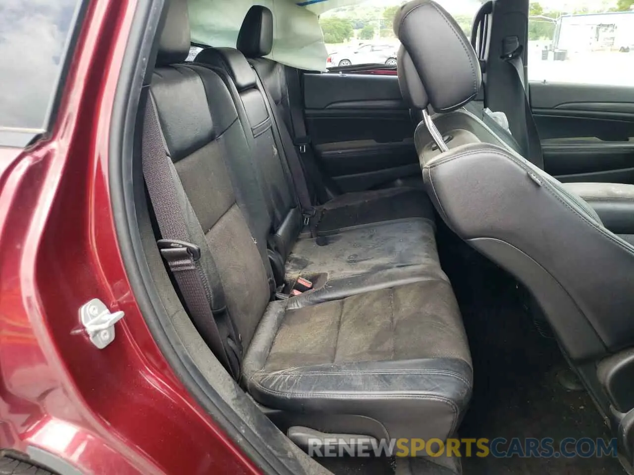 11 Photograph of a damaged car 1C4RJFAG2KC594577 JEEP GRAND CHER 2019