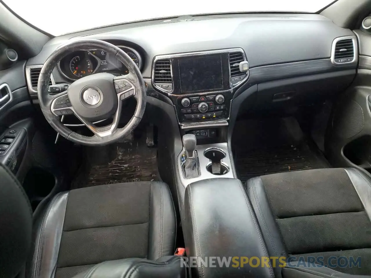8 Photograph of a damaged car 1C4RJFAG2KC766347 JEEP GRAND CHER 2019