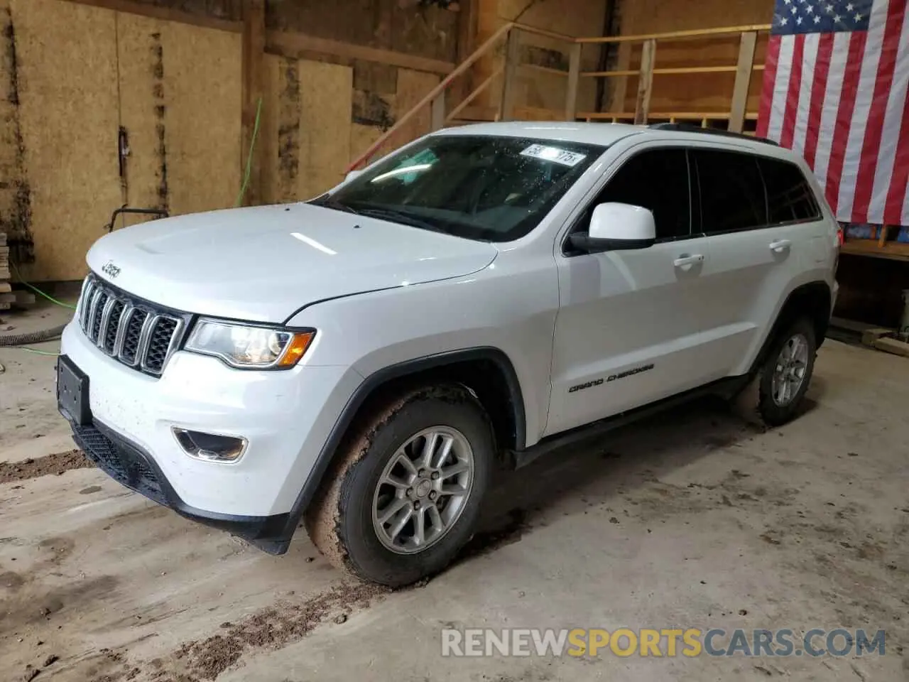 1 Photograph of a damaged car 1C4RJFAG2KC781737 JEEP GRAND CHER 2019