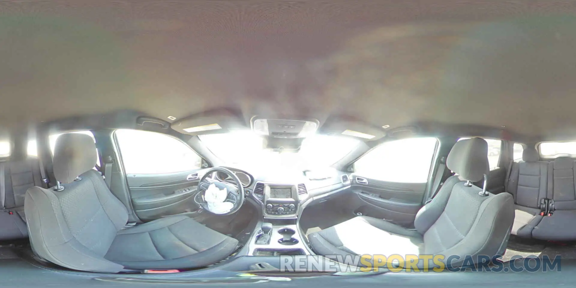 15 Photograph of a damaged car 1C4RJFAG2KC810380 JEEP GRAND CHER 2019