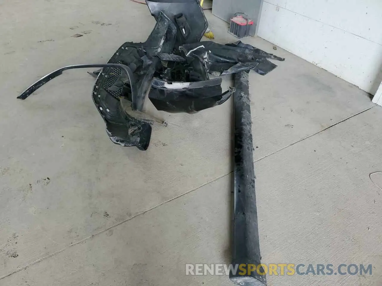 15 Photograph of a damaged car 1C4RJFAG3KC648131 JEEP GRAND CHER 2019
