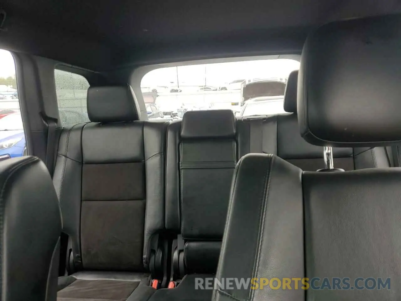 10 Photograph of a damaged car 1C4RJFAG4KC528743 JEEP GRAND CHER 2019