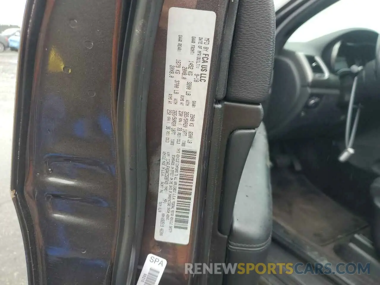 14 Photograph of a damaged car 1C4RJFAG4KC528743 JEEP GRAND CHER 2019