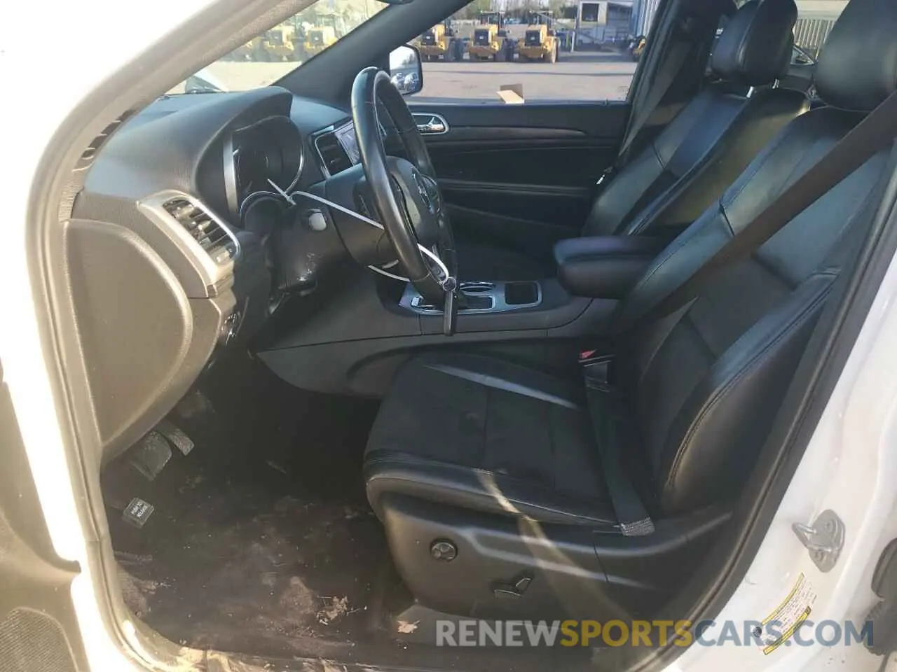 7 Photograph of a damaged car 1C4RJFAG4KC570068 JEEP GRAND CHER 2019