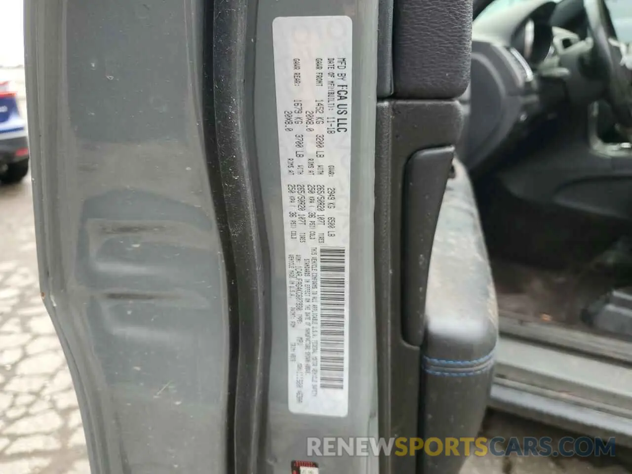 14 Photograph of a damaged car 1C4RJFAG4KC607930 JEEP GRAND CHER 2019