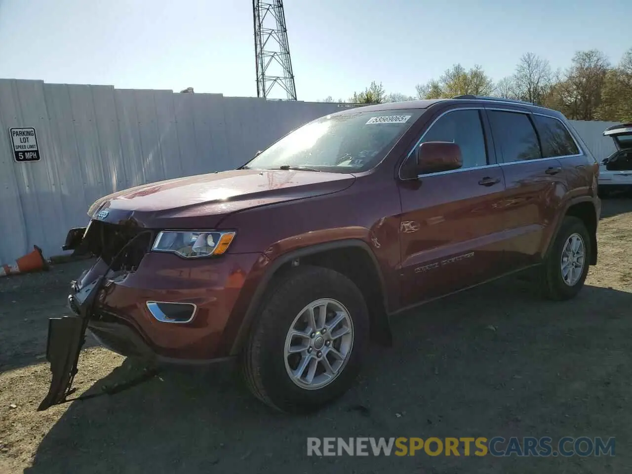 1 Photograph of a damaged car 1C4RJFAG4KC785112 JEEP GRAND CHER 2019