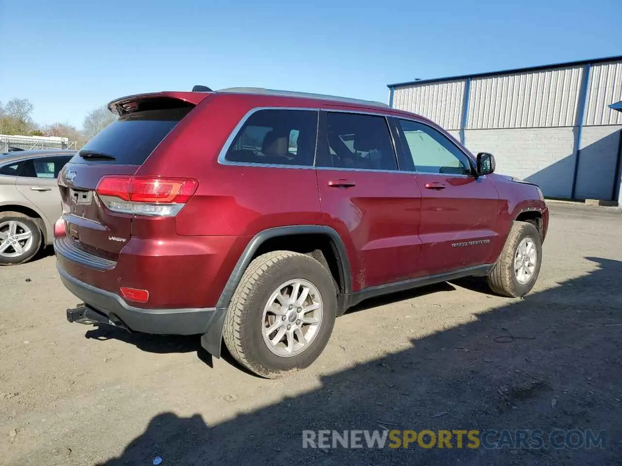3 Photograph of a damaged car 1C4RJFAG4KC785112 JEEP GRAND CHER 2019