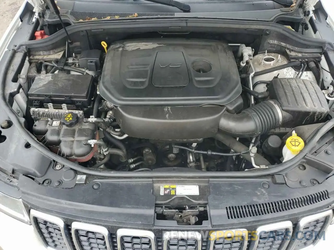 12 Photograph of a damaged car 1C4RJFAG4KC849455 JEEP GRAND CHER 2019