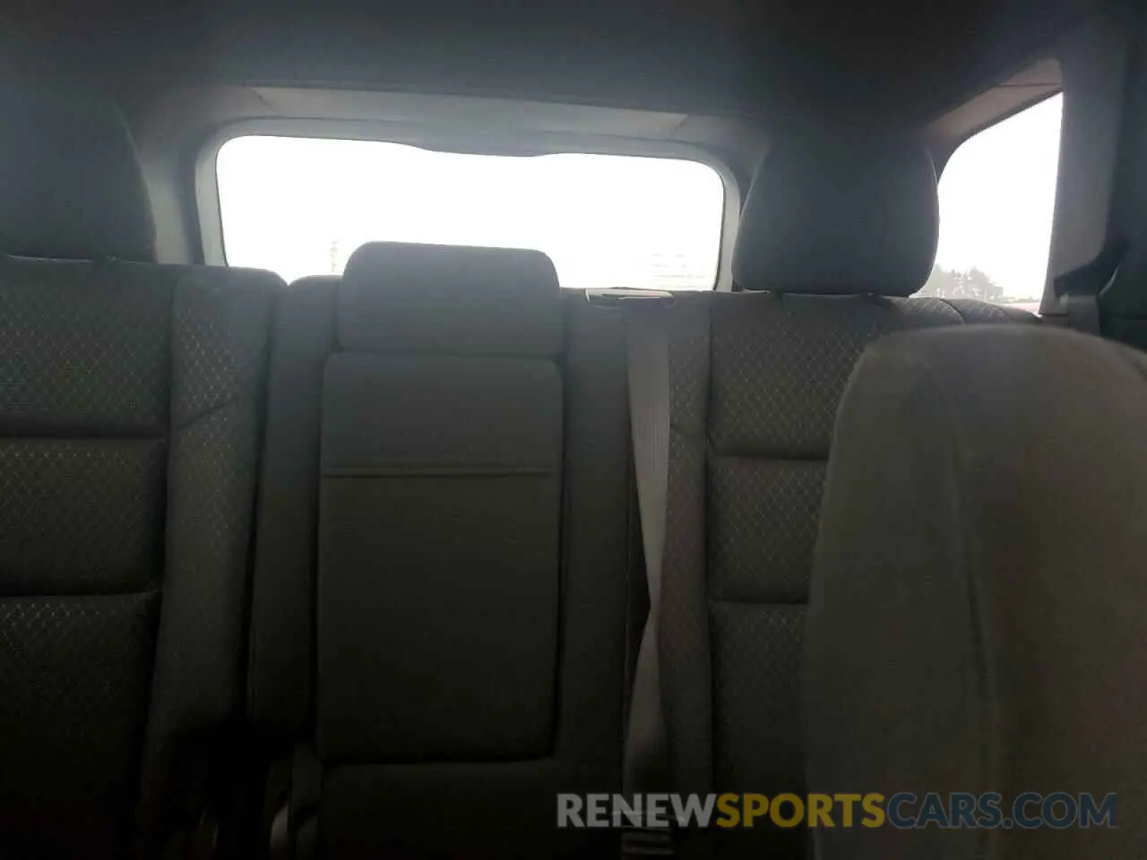 10 Photograph of a damaged car 1C4RJFAG5KC551464 JEEP GRAND CHER 2019