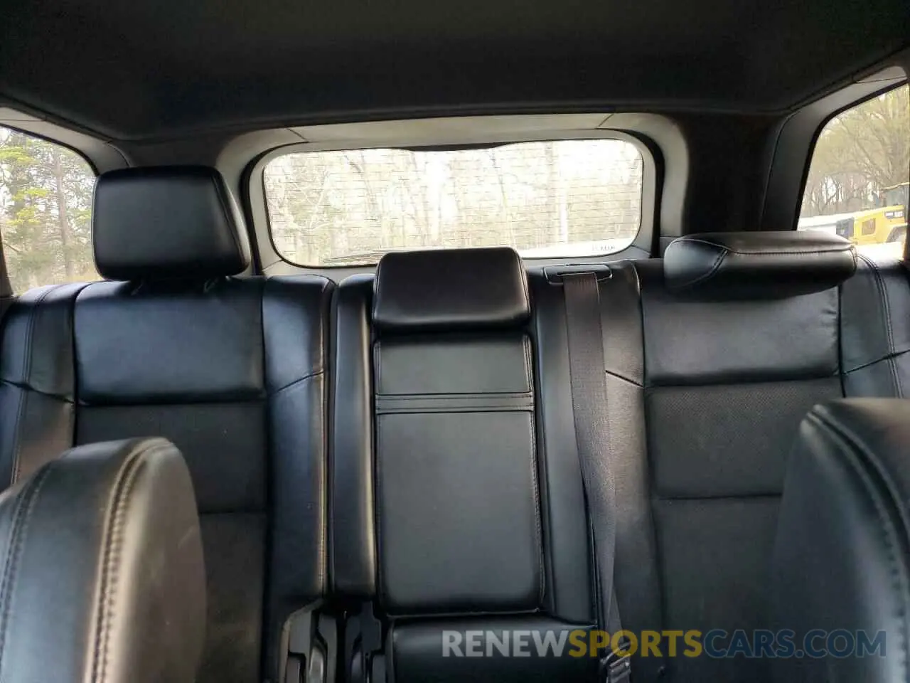 10 Photograph of a damaged car 1C4RJFAG5KC601943 JEEP GRAND CHER 2019