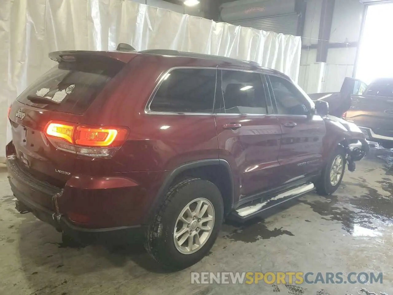 3 Photograph of a damaged car 1C4RJFAG5KC638636 JEEP GRAND CHER 2019