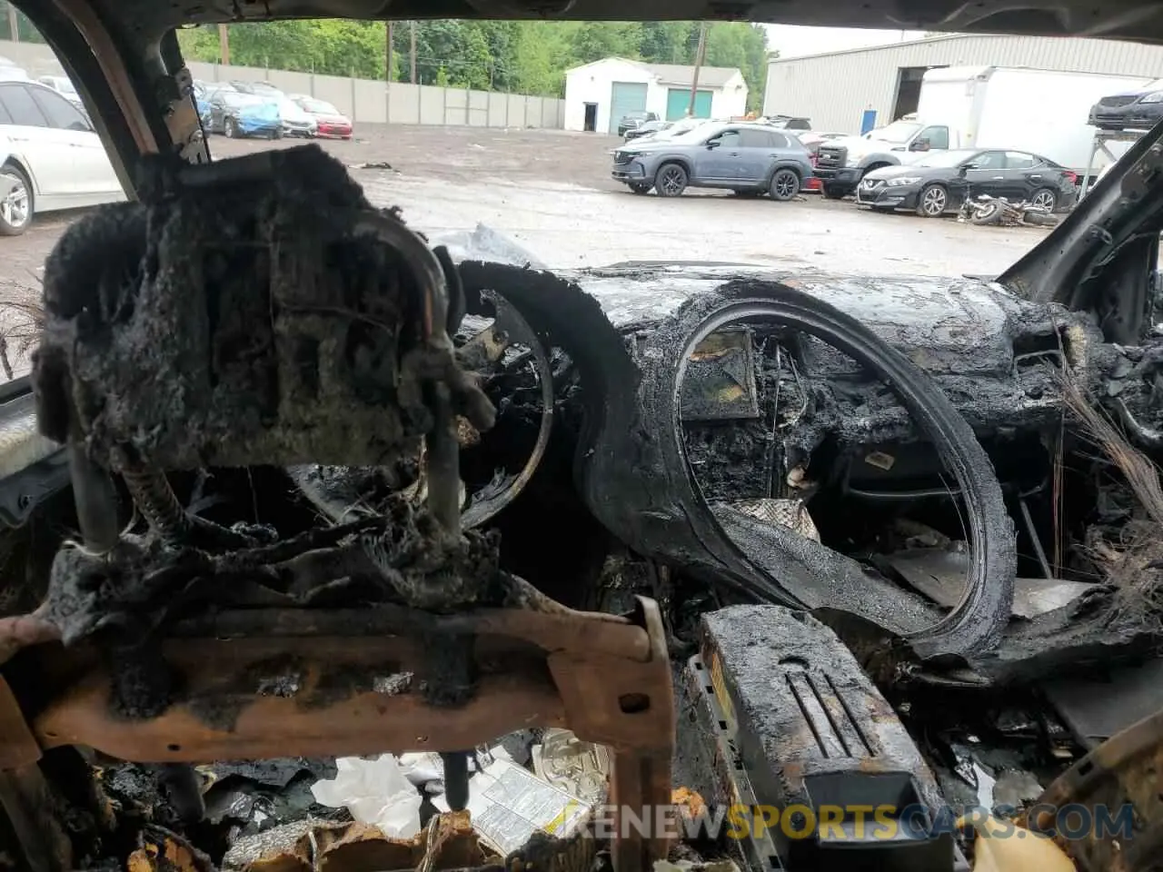 8 Photograph of a damaged car 1C4RJFAG5KC702044 JEEP GRAND CHER 2019