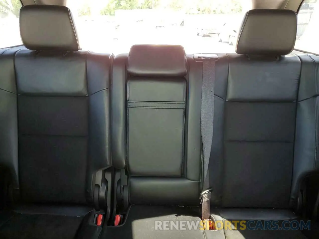 10 Photograph of a damaged car 1C4RJFAG6KC668681 JEEP GRAND CHER 2019