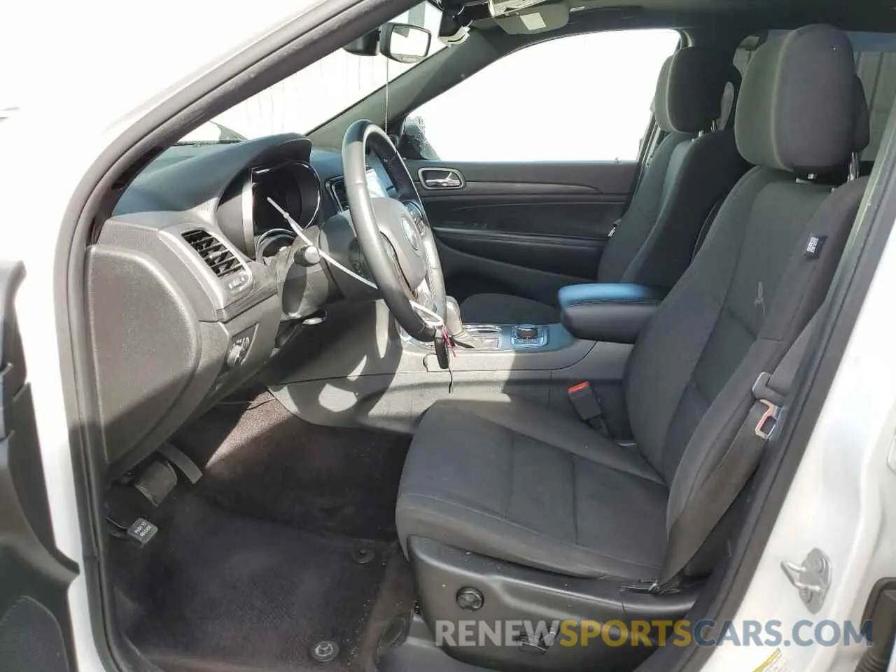 7 Photograph of a damaged car 1C4RJFAG7KC537517 JEEP GRAND CHER 2019
