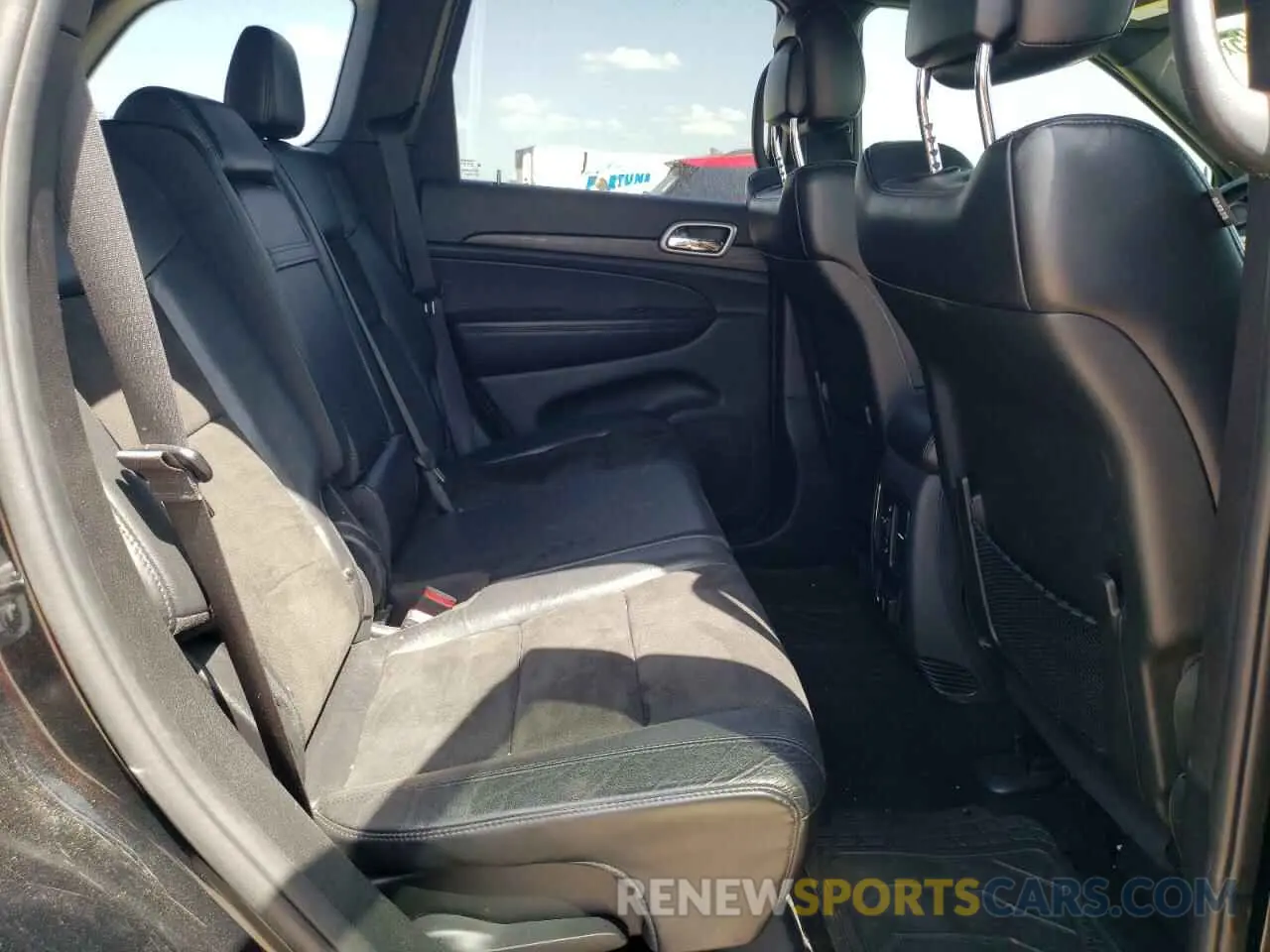 11 Photograph of a damaged car 1C4RJFAG8KC589531 JEEP GRAND CHER 2019