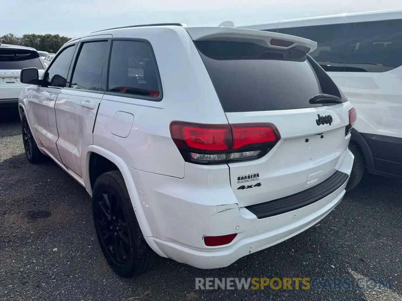 2 Photograph of a damaged car 1C4RJFAG8KC678774 JEEP GRAND CHER 2019