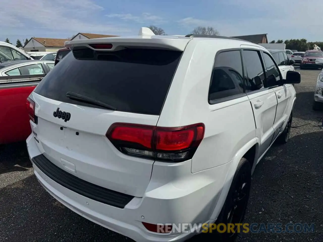 3 Photograph of a damaged car 1C4RJFAG8KC678774 JEEP GRAND CHER 2019