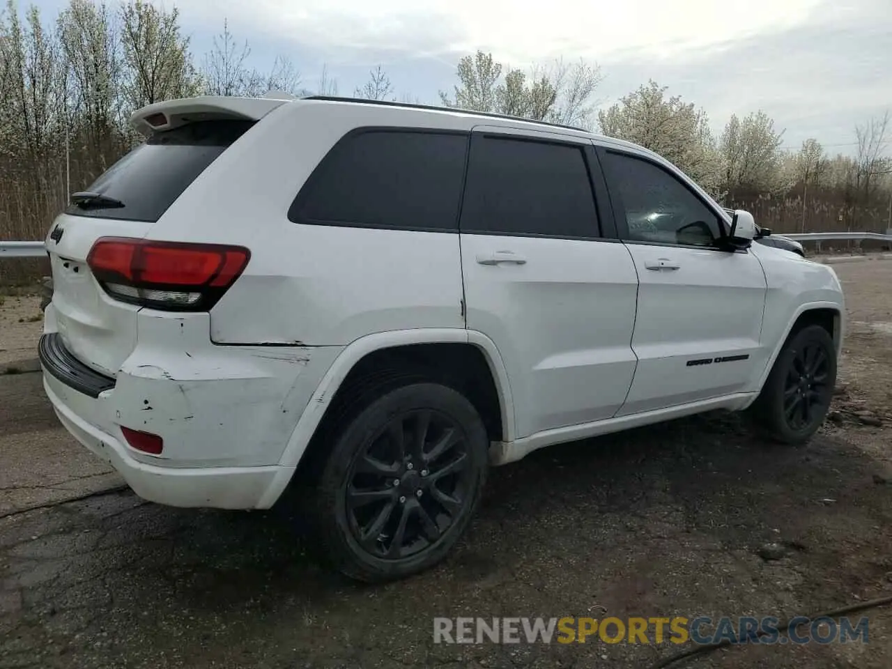 3 Photograph of a damaged car 1C4RJFAG9KC566405 JEEP GRAND CHER 2019