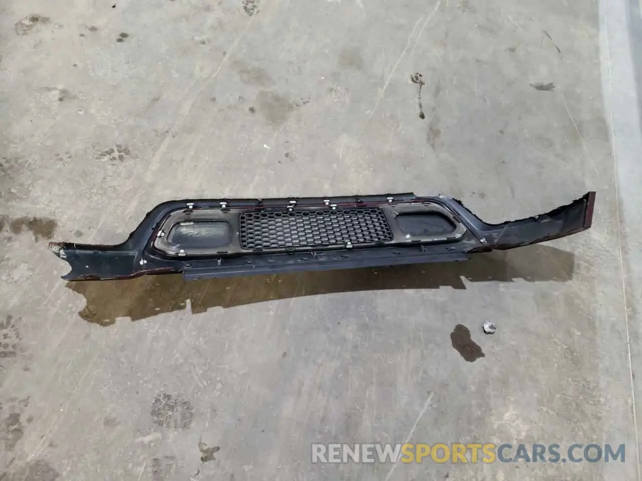 13 Photograph of a damaged car 1C4RJFAG9KC628823 JEEP GRAND CHER 2019