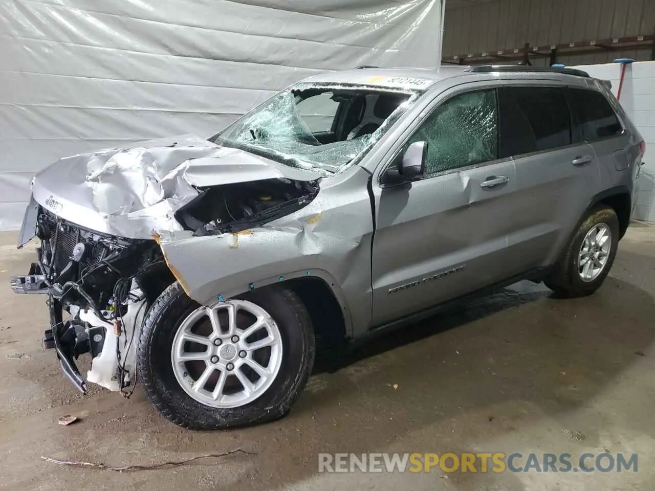 1 Photograph of a damaged car 1C4RJFAG9KC727240 JEEP GRAND CHER 2019