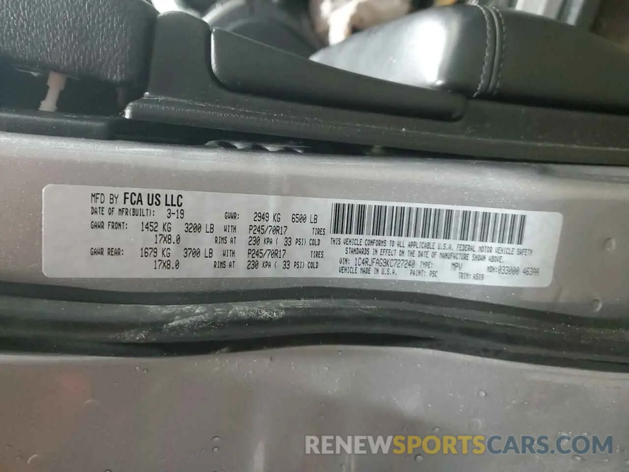 13 Photograph of a damaged car 1C4RJFAG9KC727240 JEEP GRAND CHER 2019