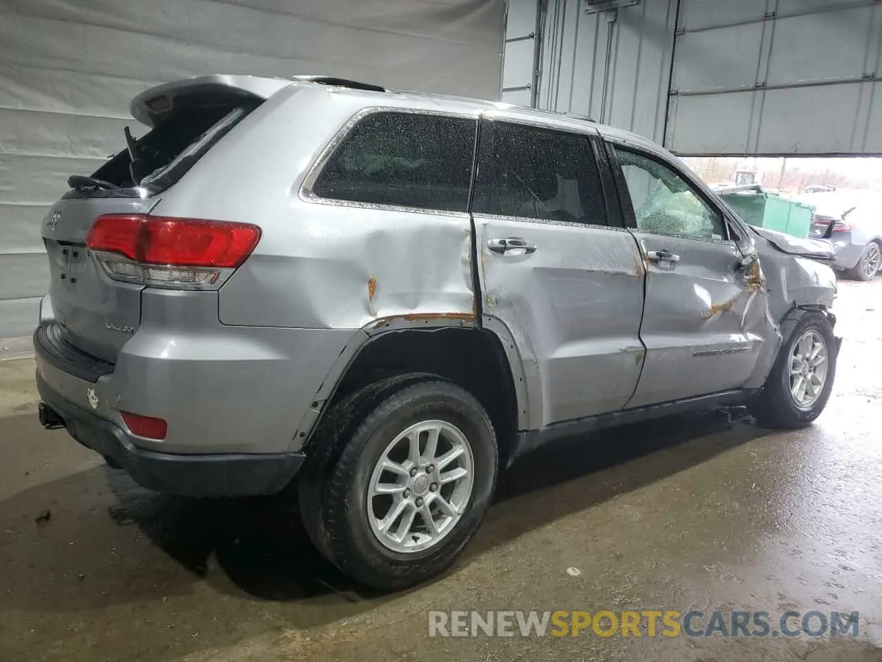 3 Photograph of a damaged car 1C4RJFAG9KC727240 JEEP GRAND CHER 2019