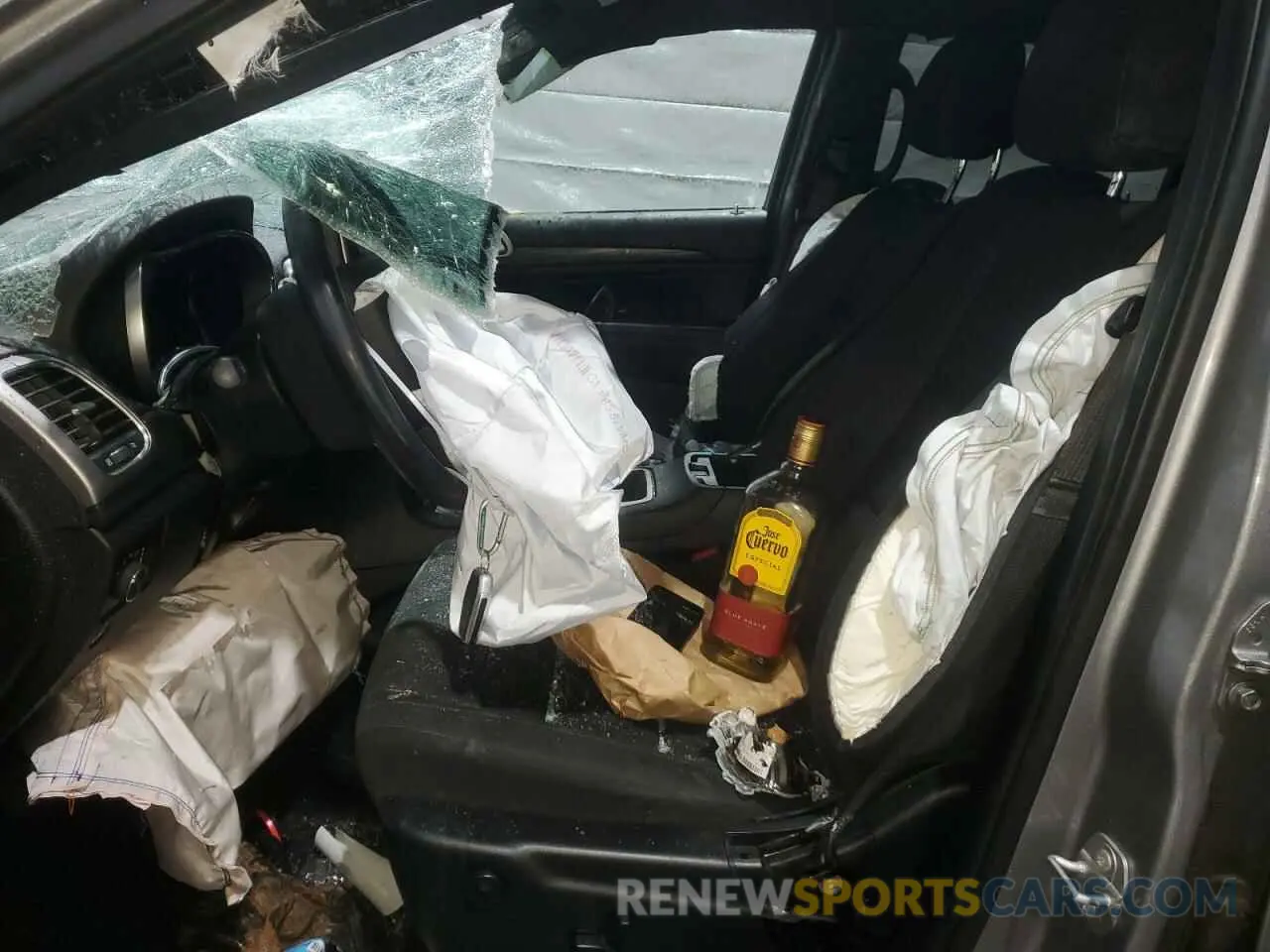 7 Photograph of a damaged car 1C4RJFAG9KC727240 JEEP GRAND CHER 2019