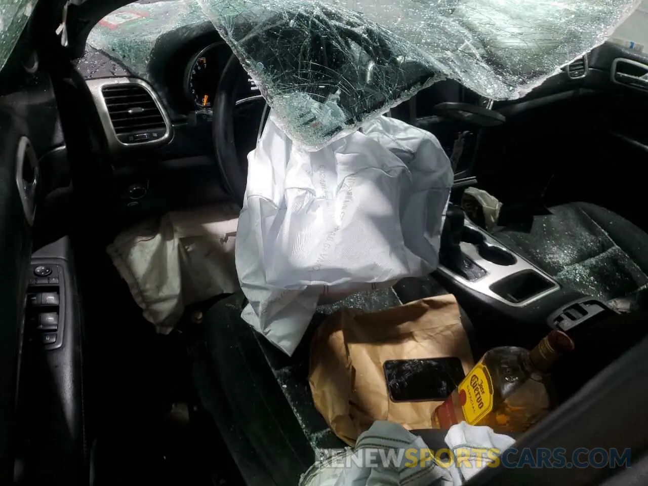 8 Photograph of a damaged car 1C4RJFAG9KC727240 JEEP GRAND CHER 2019