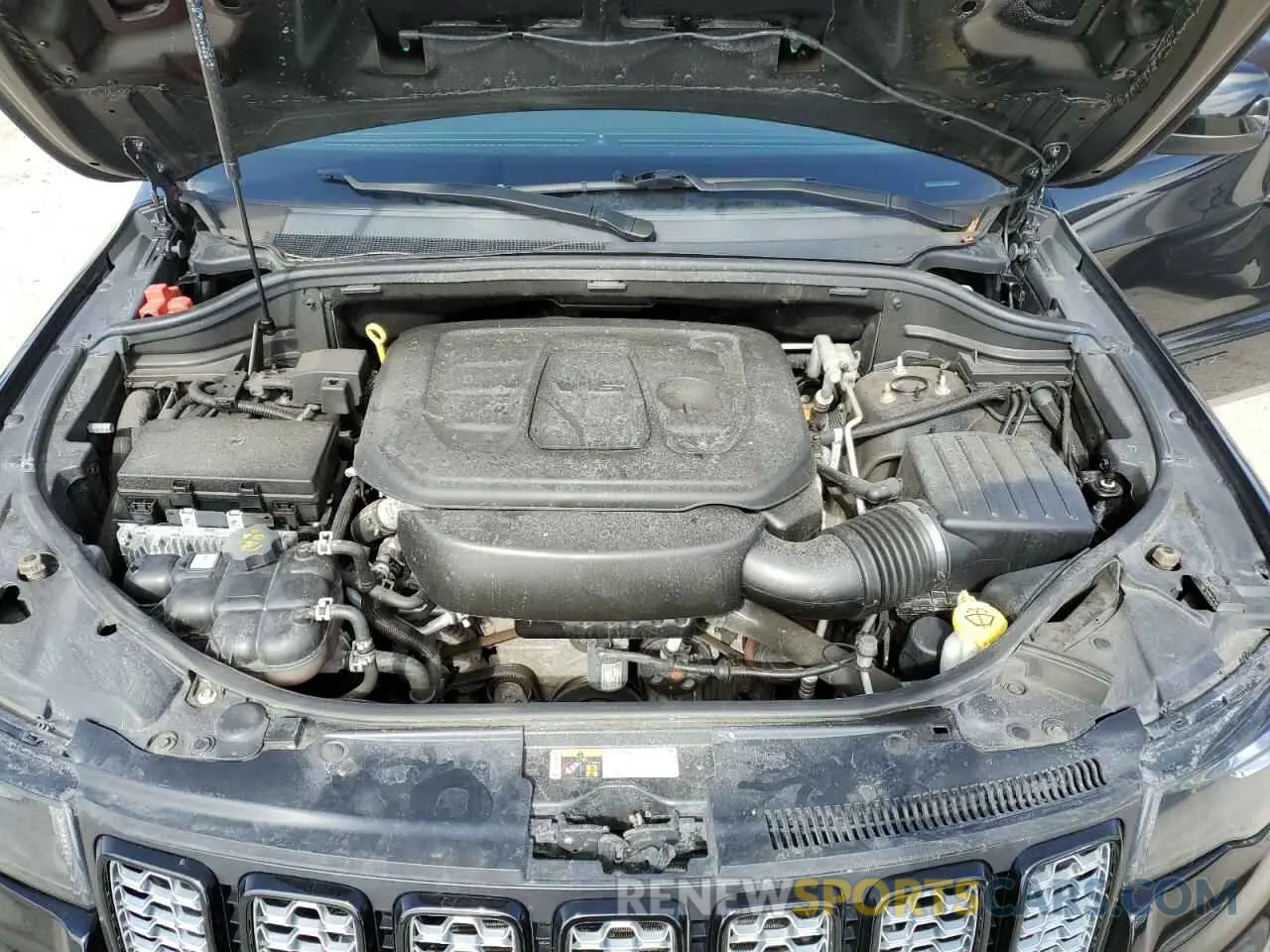 13 Photograph of a damaged car 1C4RJFAG9KC775742 JEEP GRAND CHER 2019