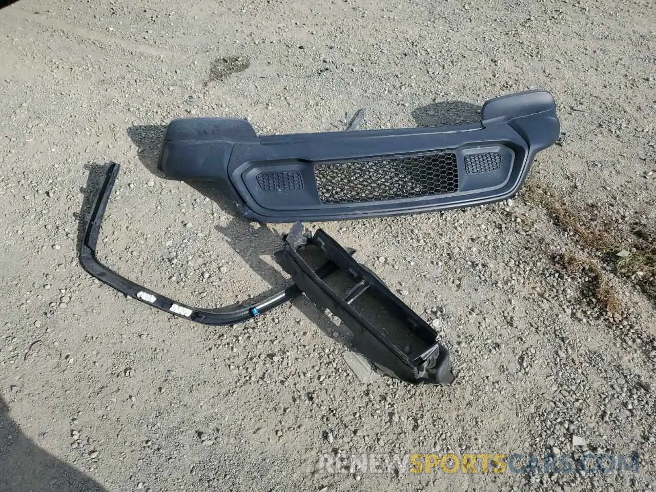 13 Photograph of a damaged car 1C4RJFAG9KC850472 JEEP GRAND CHER 2019