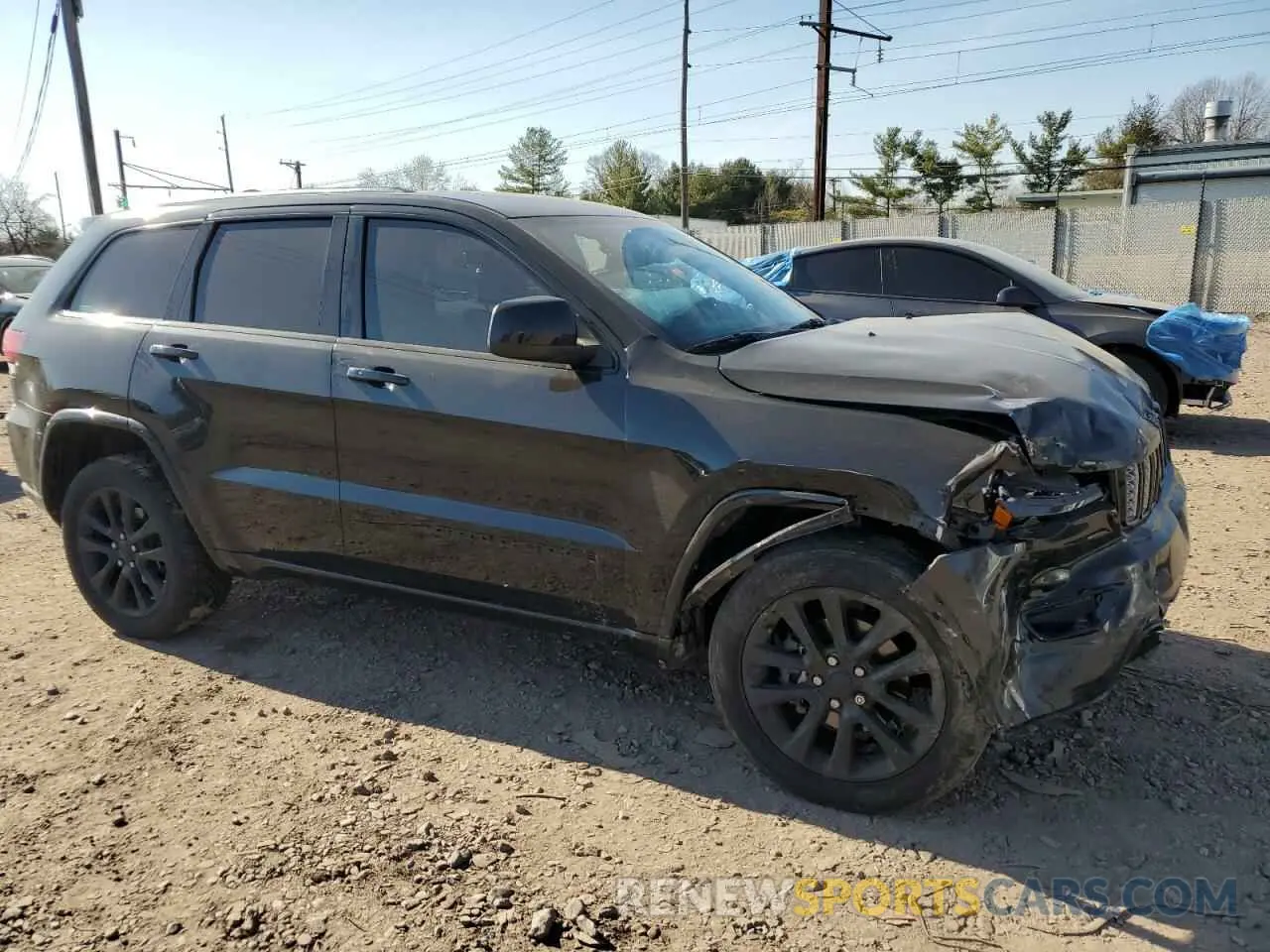 4 Photograph of a damaged car 1C4RJFAGXKC590227 JEEP GRAND CHER 2019