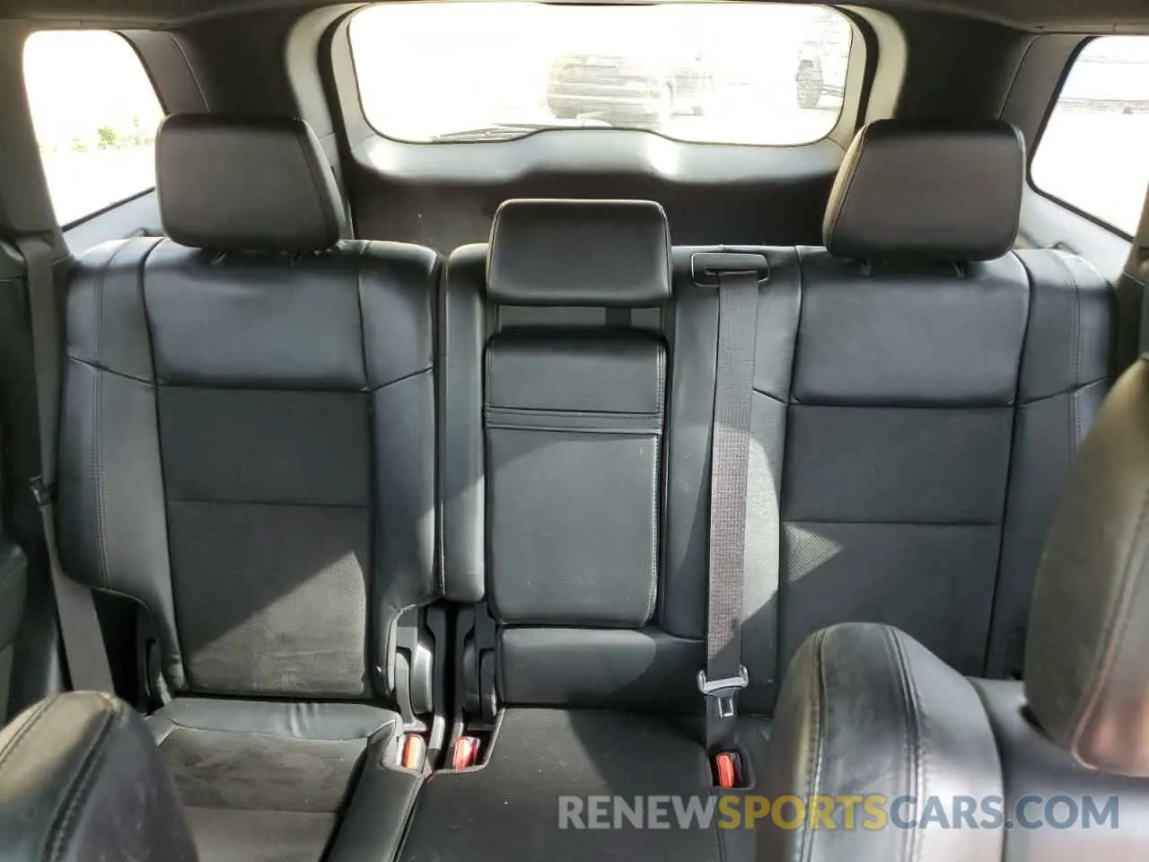 10 Photograph of a damaged car 1C4RJFAGXKC727635 JEEP GRAND CHER 2019
