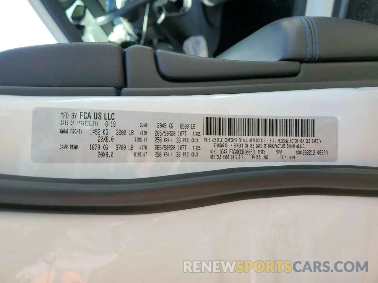 13 Photograph of a damaged car 1C4RJFAGXKC810059 JEEP GRAND CHER 2019