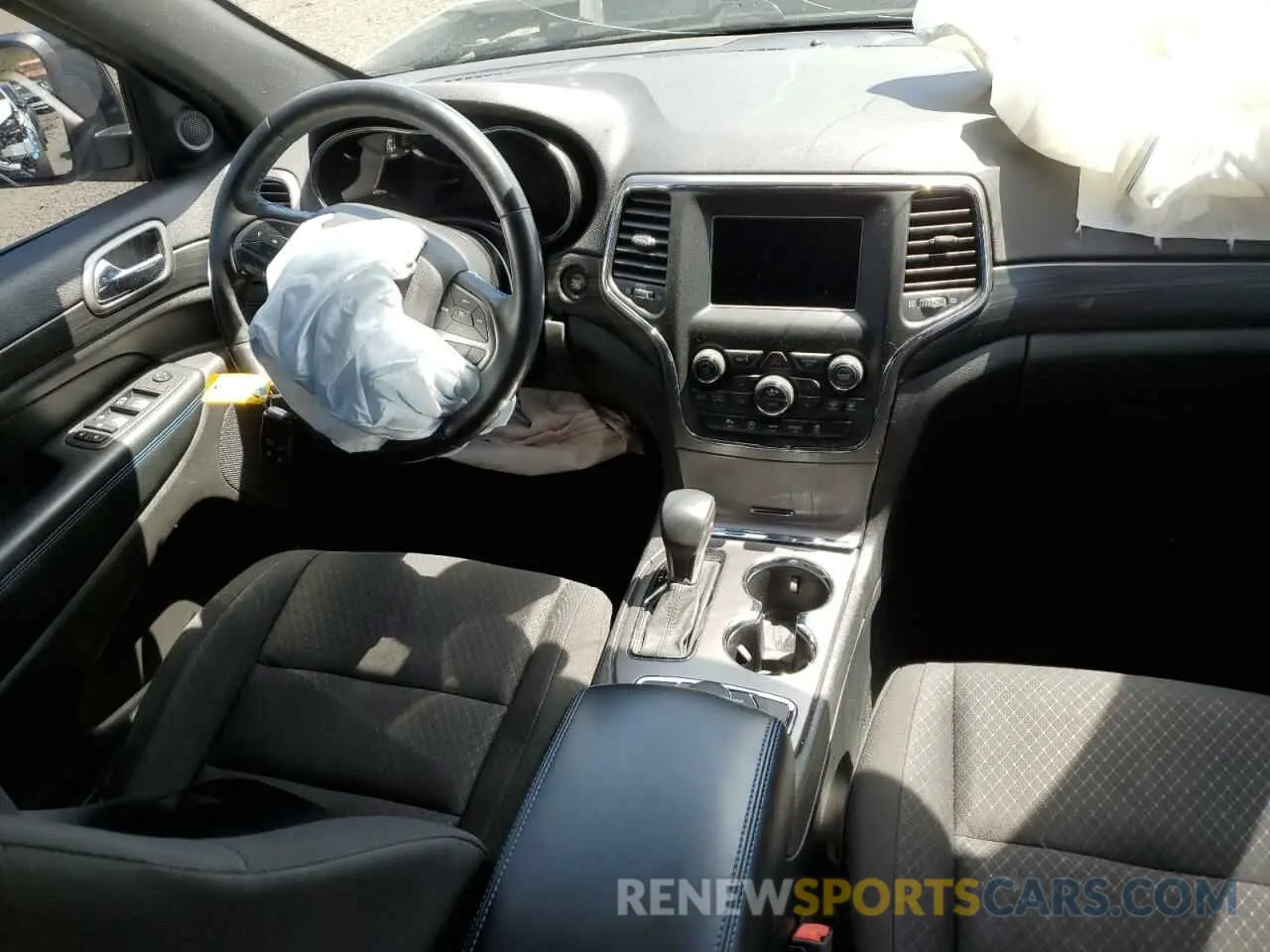 8 Photograph of a damaged car 1C4RJFAGXKC810059 JEEP GRAND CHER 2019