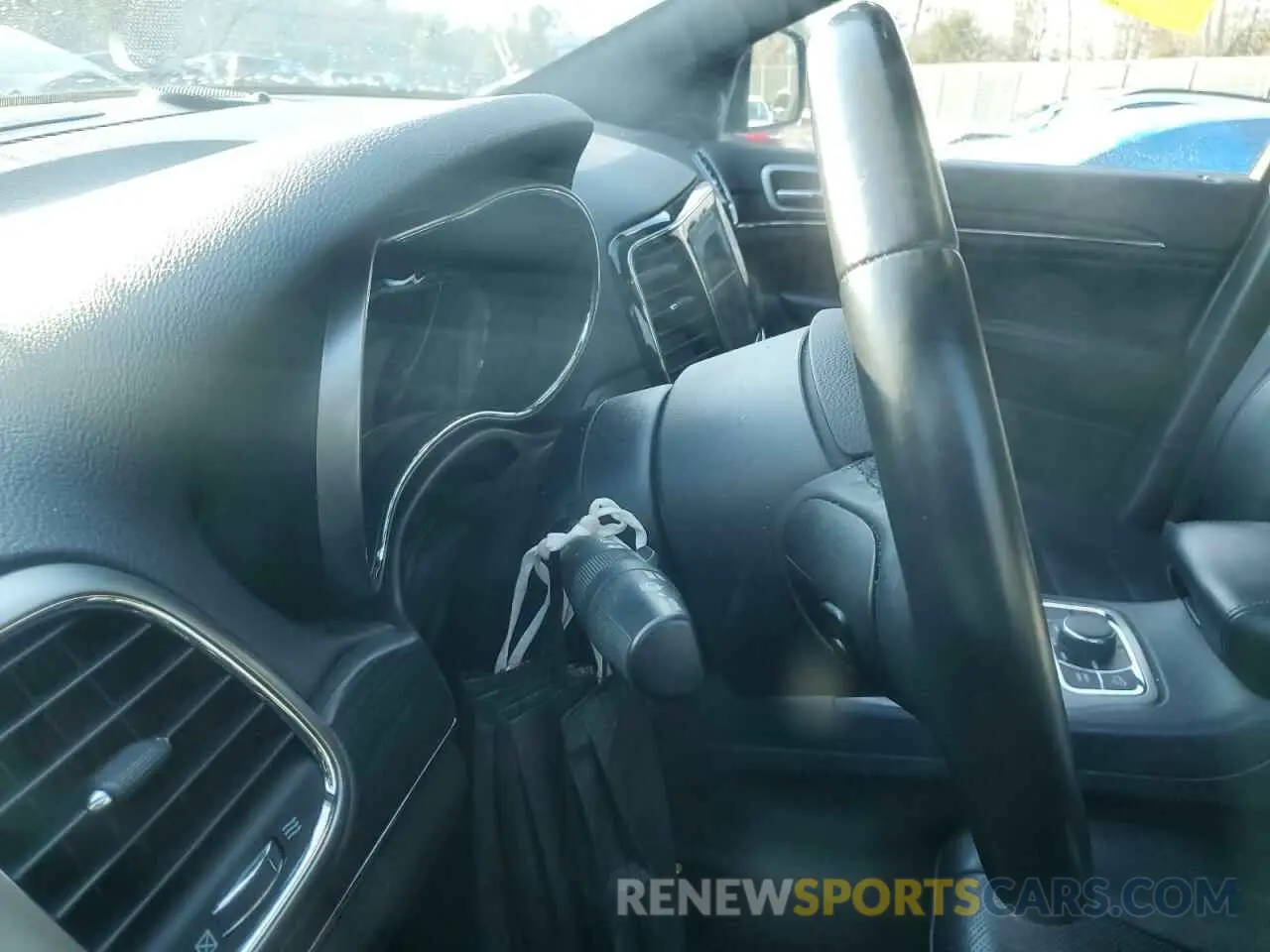 9 Photograph of a damaged car 1C4RJFBG0KC725357 JEEP GRAND CHER 2019