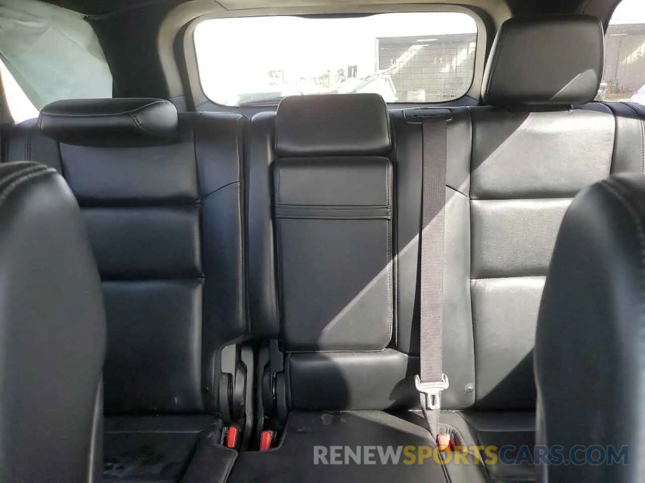 10 Photograph of a damaged car 1C4RJFBG0KC728906 JEEP GRAND CHER 2019