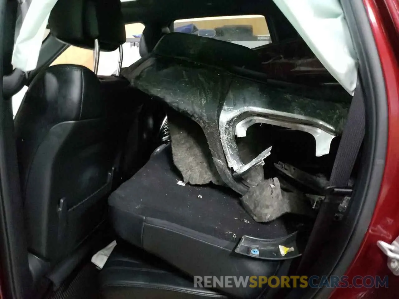 11 Photograph of a damaged car 1C4RJFBG0KC730526 JEEP GRAND CHER 2019