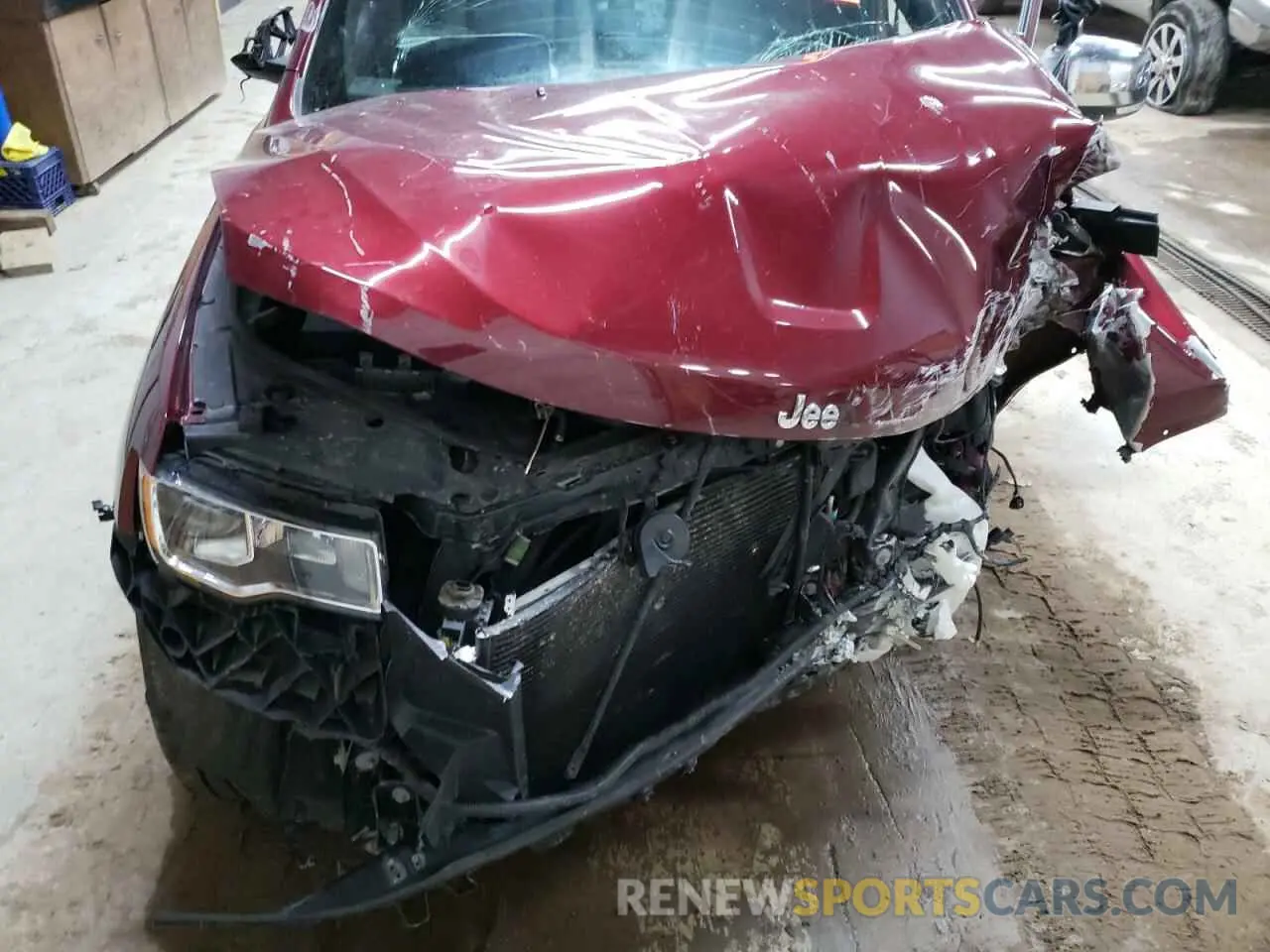 12 Photograph of a damaged car 1C4RJFBG0KC730526 JEEP GRAND CHER 2019