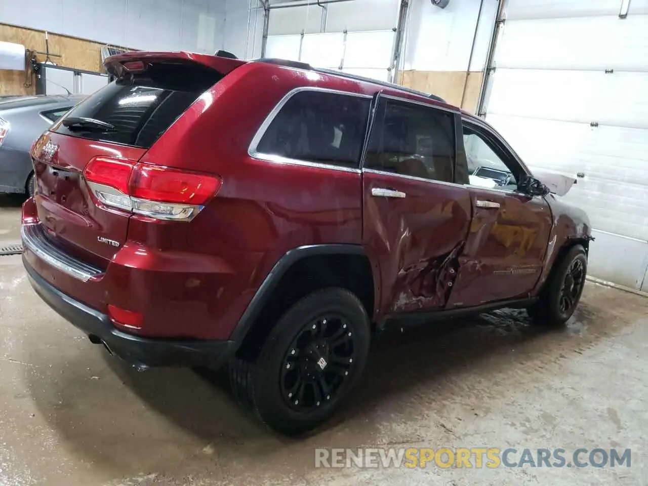 3 Photograph of a damaged car 1C4RJFBG0KC730526 JEEP GRAND CHER 2019