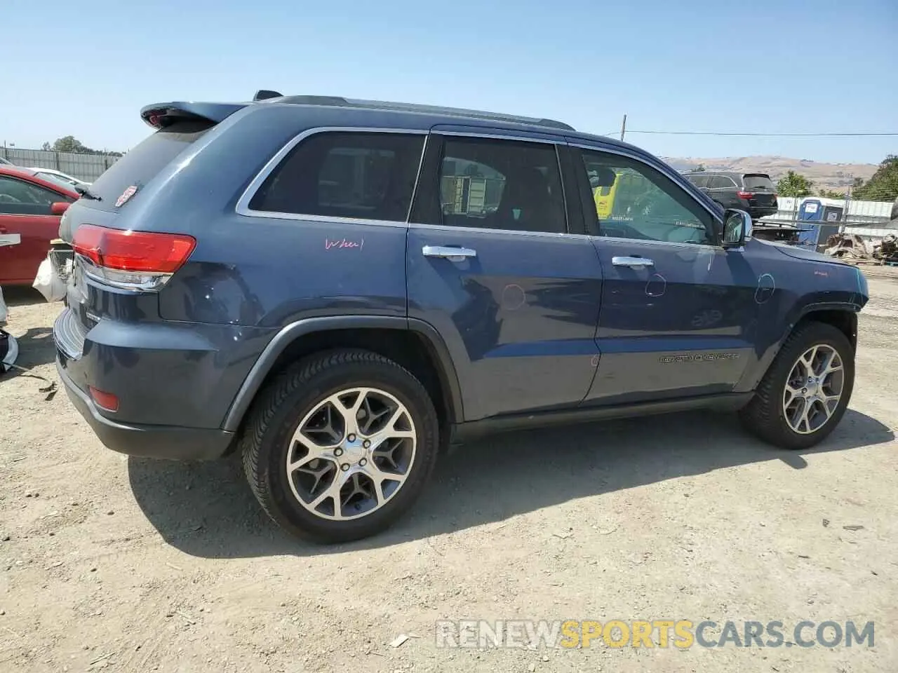 3 Photograph of a damaged car 1C4RJFBG0KC800476 JEEP GRAND CHER 2019