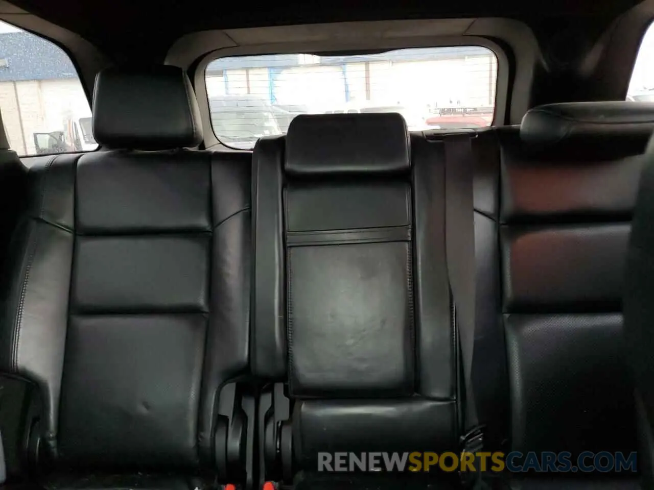 10 Photograph of a damaged car 1C4RJFBG1KC548172 JEEP GRAND CHER 2019